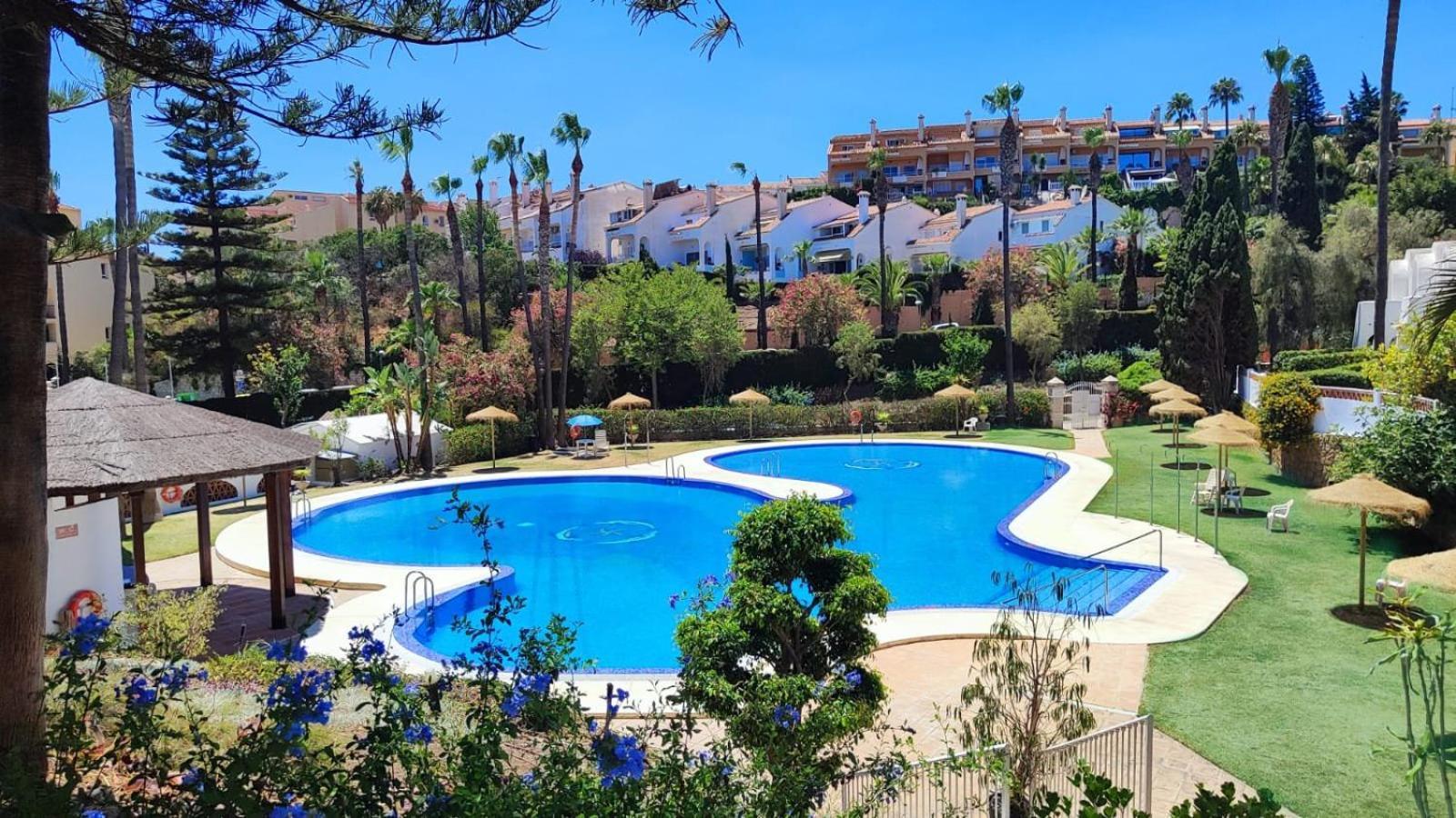 Benalgolf Lovely Apartment In Benalmadena With Sea Views, Excellent Wifi Connection, Private Backyard With Bbq מראה חיצוני תמונה